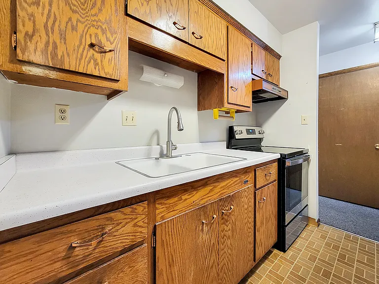 5510 58th Ave #7 — Photo 7