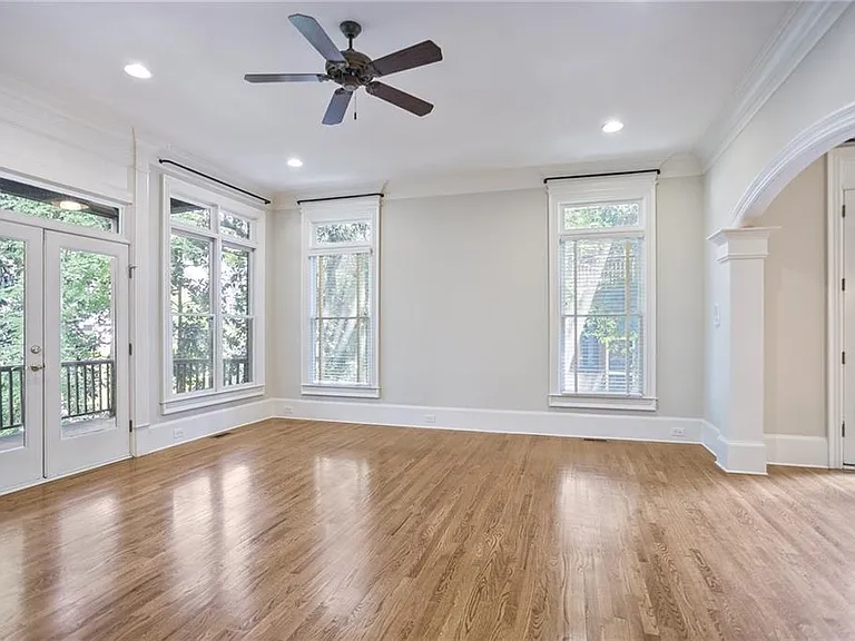 614 Timm Valley Rd NE #B — Photo 3