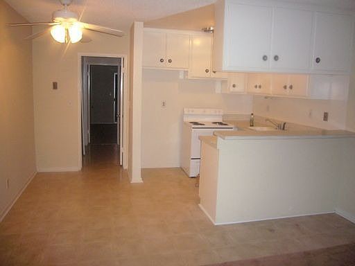 3rd image of 21701 Parthenia St APT 208