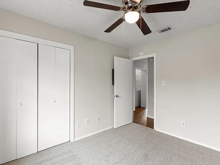 104 Mosscliff Cir #11 — Photo 10