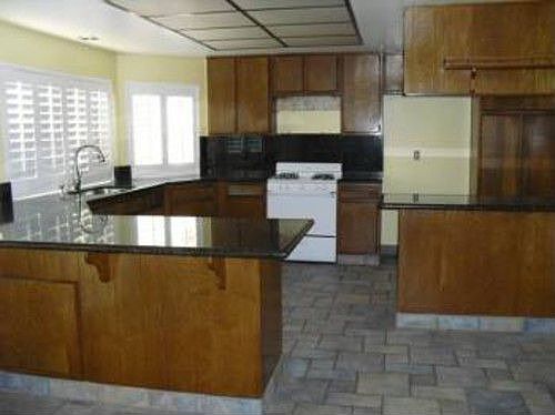 3rd image of 1349 Honeyhill Dr