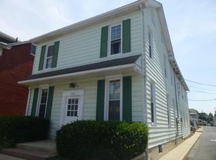 120 W Main St APT 4, Ephrata, PA 17522