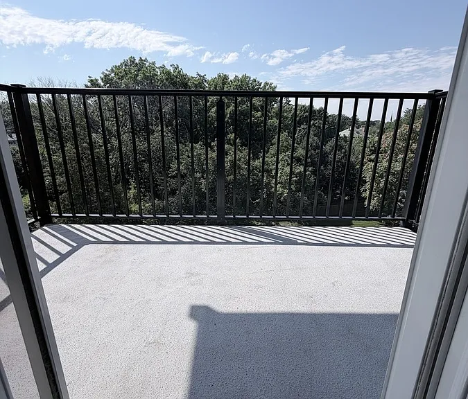 907 Curtiss St #406 — Photo 8
