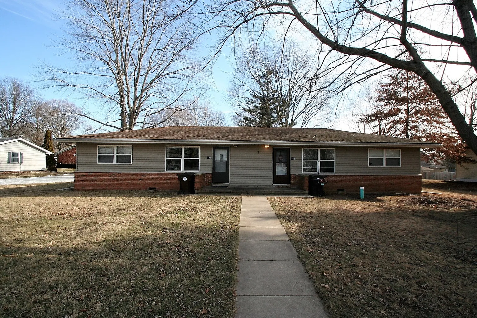 403 Stout Dr photo 1