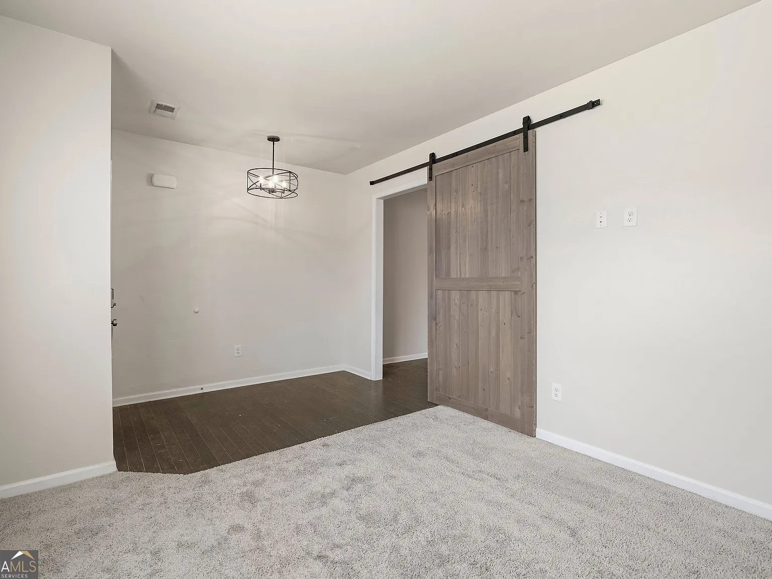 4 bed, 2.5 bath, $2,850 — Photo 3