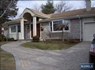 2nd image of 107 Pershing Rd