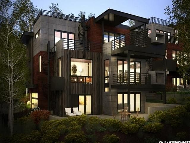 2nd image of 425 Echo Spur Ct