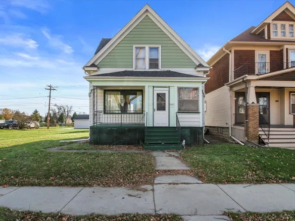 5627 West Rogers STREET, West Allis, WI 53219
