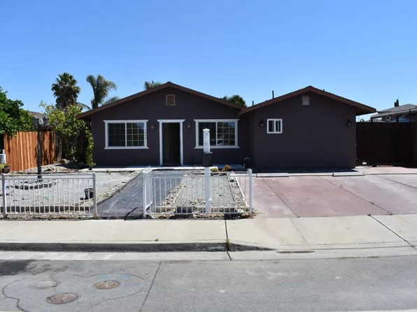 1040 Central Ave, Hollister, CA 95023