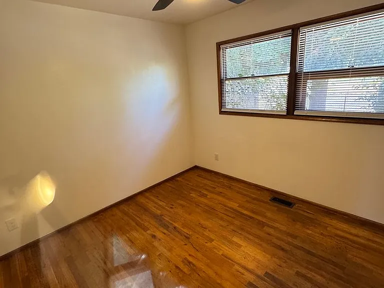 5530 SE 99th Ave — Photo 39