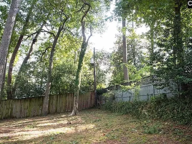 2706 Forest Dr — Photo 9