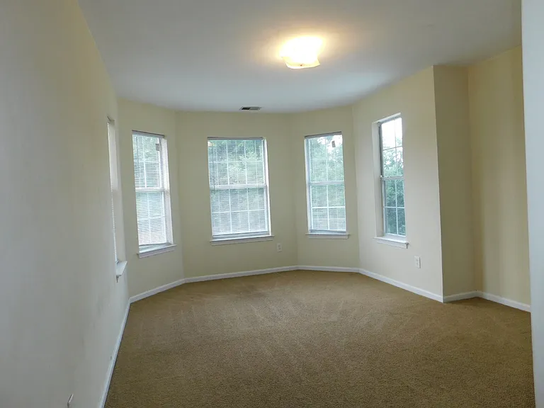 7559 Hughart St — Photo 56