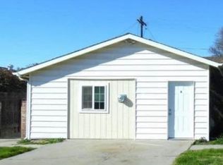 856 Oxford Ave #A, Clovis, CA 93612