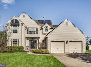 11 Pavilion Rd, Voorhees, NJ 08043