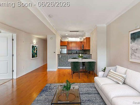 3rd image of 1135 Shelby St APT 2505