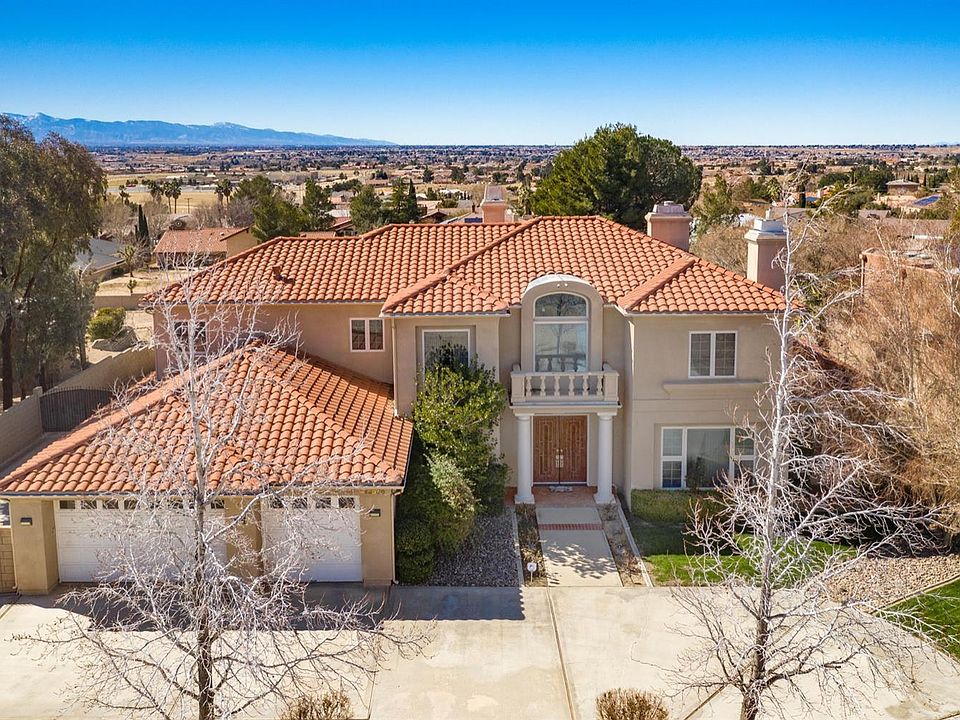 1st image of 12950 La Cresta Dr