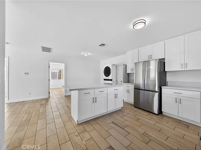 6904 N McLennan Ave — Photo 4