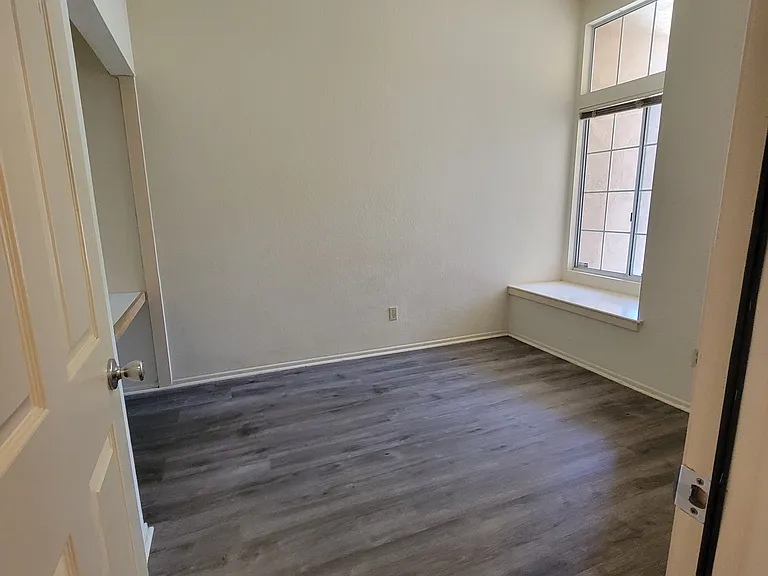 8040 Los Sabalos St — Photo 14