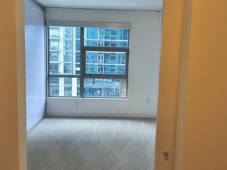 9 Macarthur Pl #N604 — Photo 24