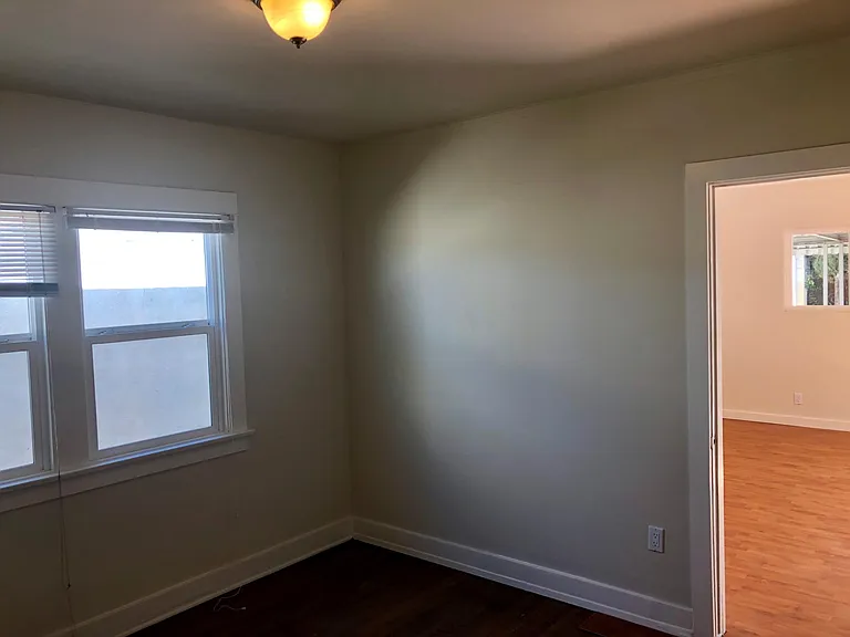 1220 Termino Ave — Photo 21