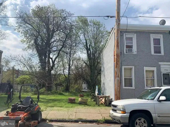 3912 Wallace St, Philadelphia, PA 19104