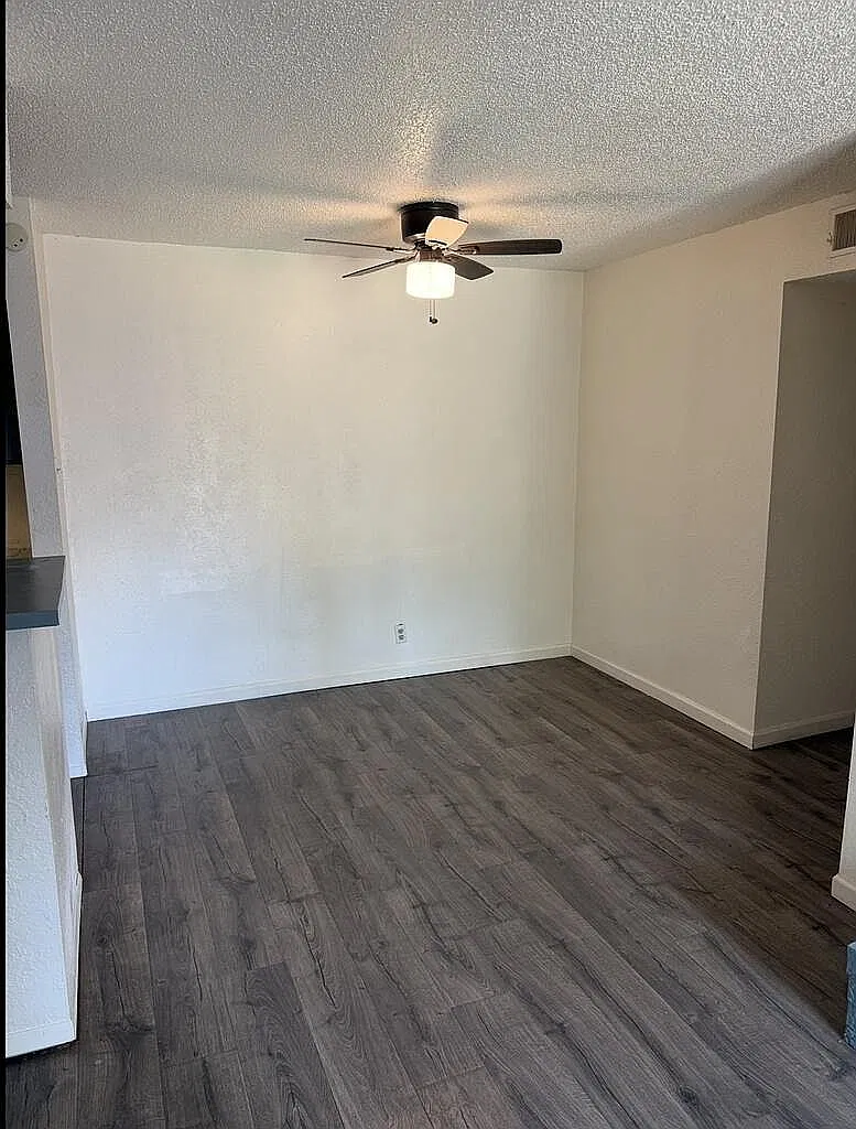 2 bed, 846 sqft, $975 — Photo 3
