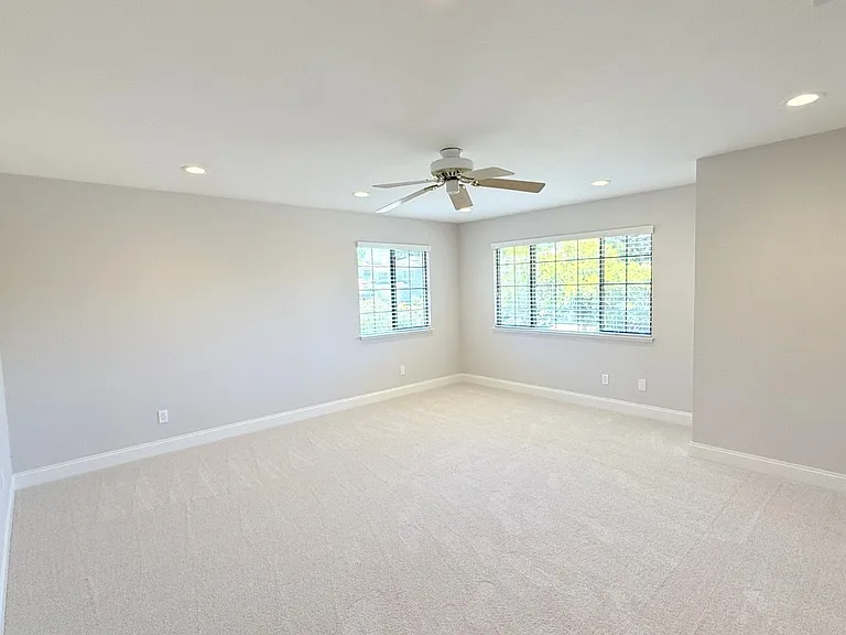 1040 Hill Meadow Pl — Photo 29