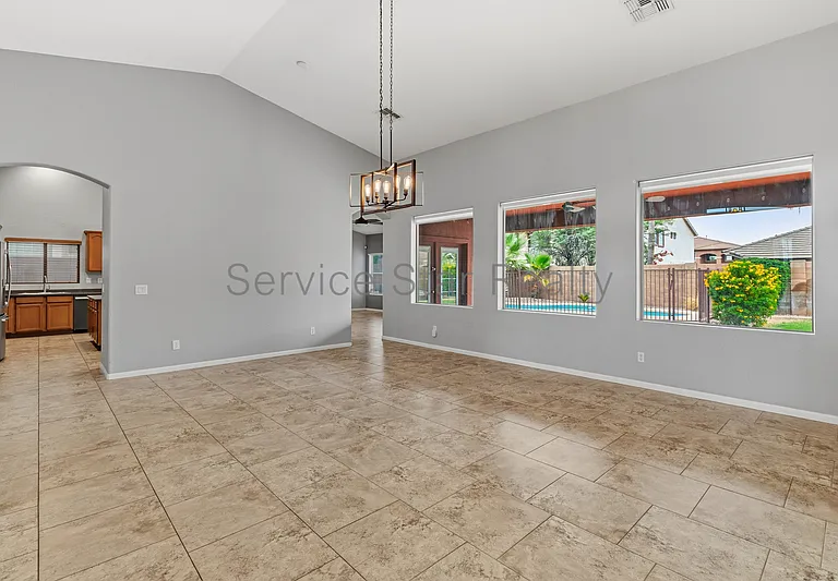 15843 W Desert Mirage Dr — Photo 5