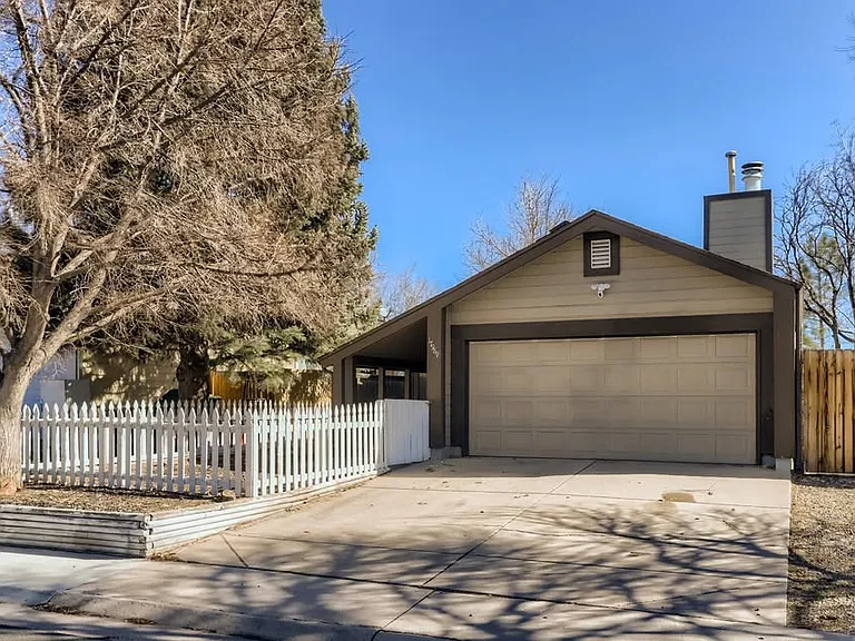 17989 E Ohio Cir — Photo 14