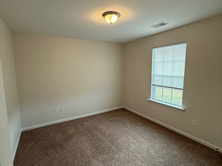 372 Harvester Loop — Photo 7