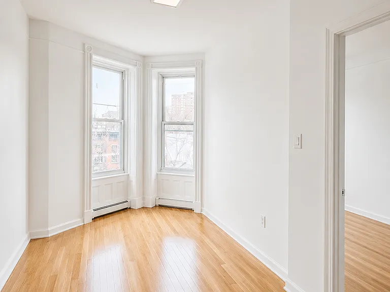 918A Lafayette Ave #4 — Photo 2