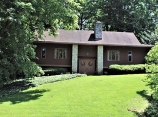 6105 Crittenden Dr, Cincinnati, OH 45244
