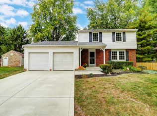 8833 Knighton Ct, Powell, OH 43065