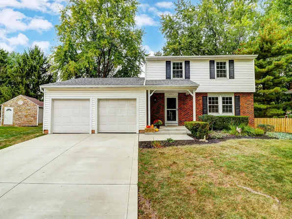 8833 Knighton Ct, Powell, OH 43065