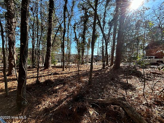 3rd image of 615 Lake Forest Drive SE