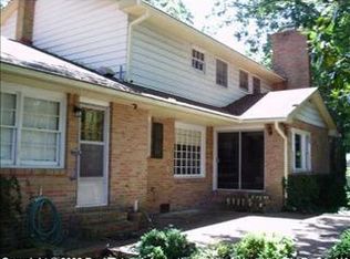 175 Rexford Dr E, Newport News, VA 23608