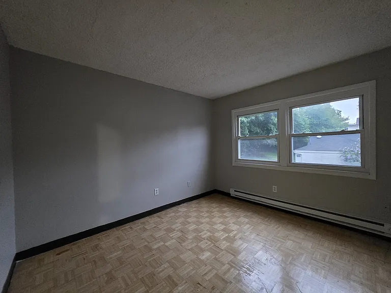 31 Austin St #B7 — Photo 6