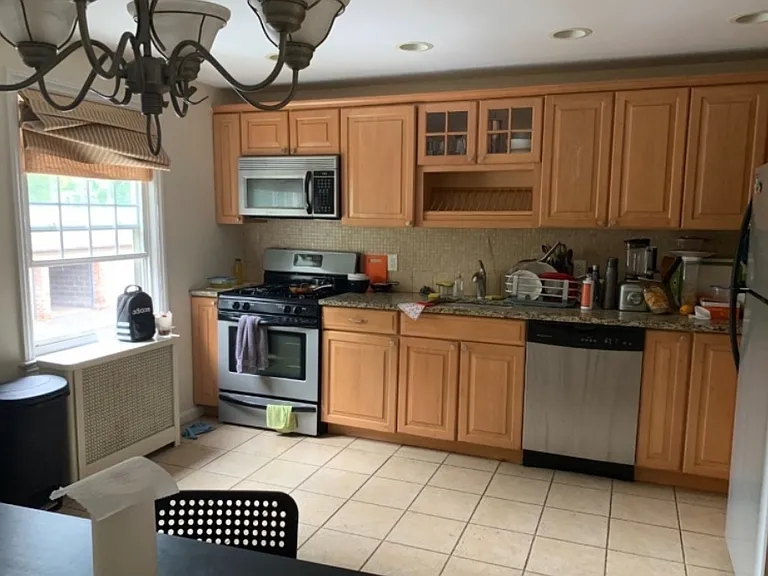 380 Main St #23 — Photo 7