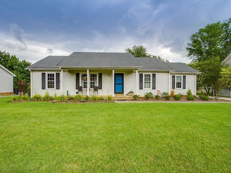 1st image of 2318 Briar Bend Dr
