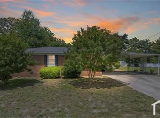 2560 Pine Springs Dr, Fayetteville, NC 28306