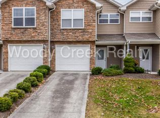 1013 Woullard Way, Sevierville, TN 37876