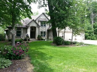 W9611 Rose Cir, Beaver Dam, WI 53916