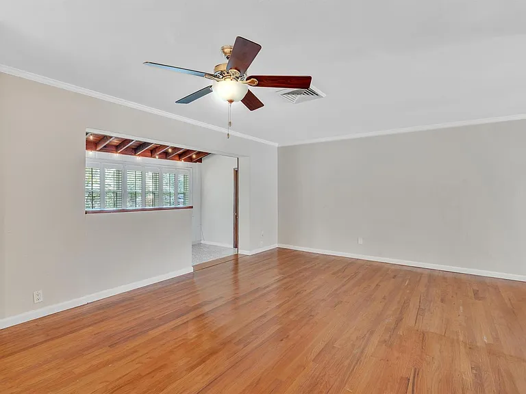 1527 Mayo St — Photo 17