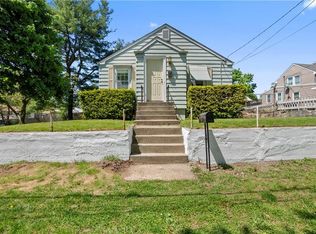 35 Dyerville Ave, Johnston, RI 02919