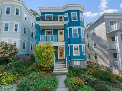 73 Montebello Rd #2, Jamaica Plain, MA, 02130