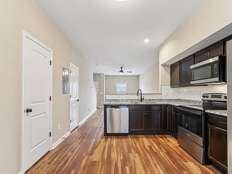 Ashton Ridge at Westcreek — Photo 14