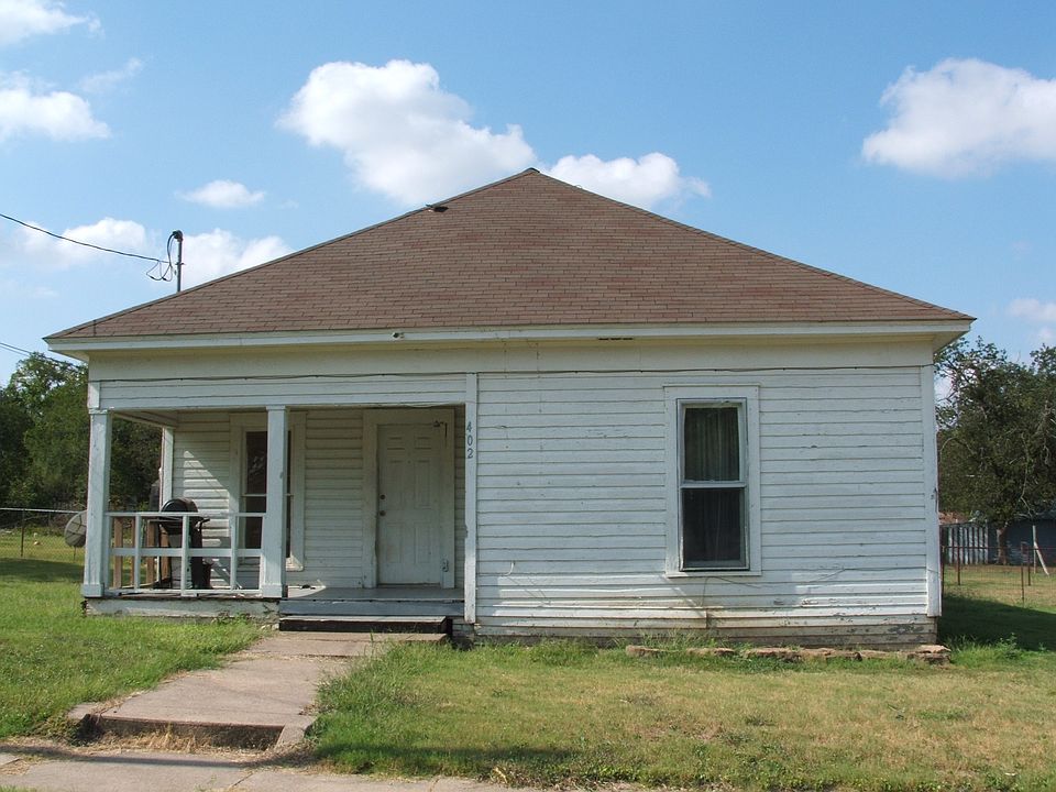 1st image of 402 E Water St