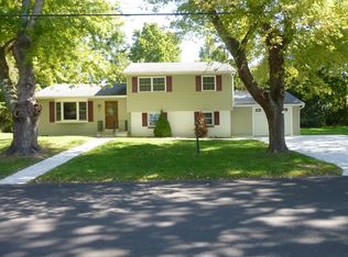 18 Secluded Ln, Rio Grande, NJ 08242