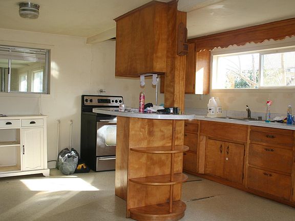4th image of 11936 Diggles St