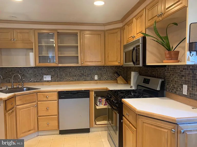 48 Barren Rd — Photo 3